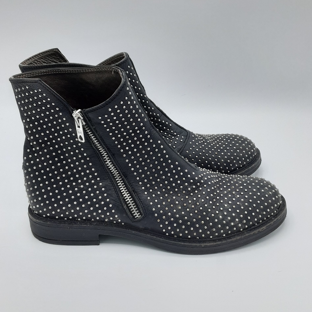 Lavorazione Artigiana Black Leather Studded Boot Made in Italy Size EU 37.